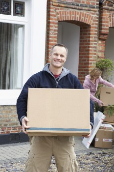 Moving van service for homes and flats in Roehampton