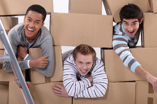 House removals planning in Roehampton with moving boxes